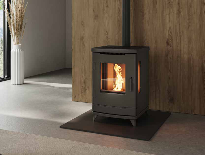 Nordic Fire Fenna Pelletofen mit Sockel